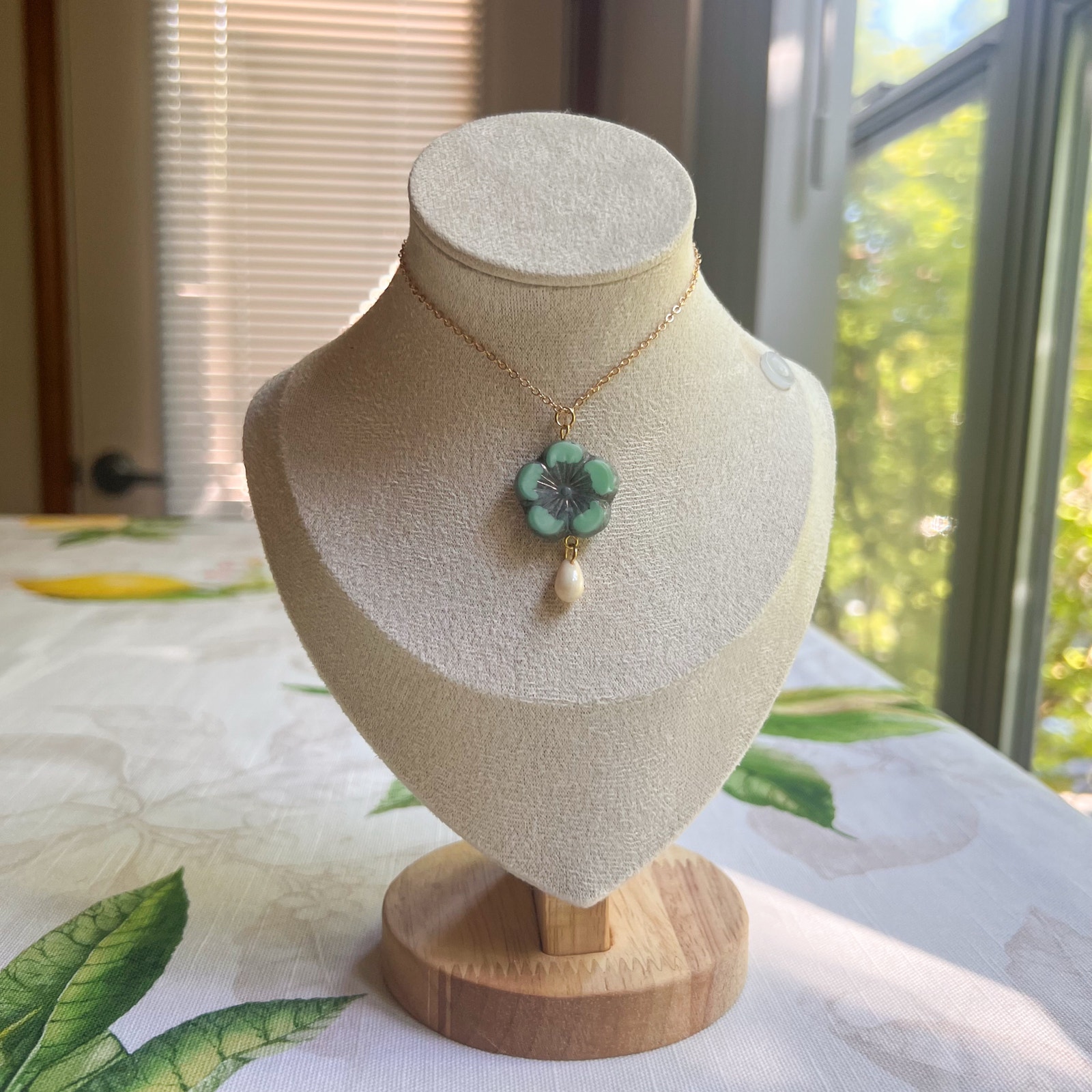 Czech Glass Turquoise Blue Hawaiian Flower Hibiscus Floral Boho Casual Necklace 25$
